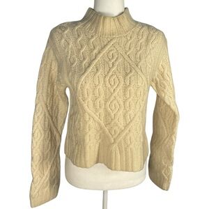 VTG Limited America Cream 100% Wool Size M Hand Knit Cable Fisherman Sweater